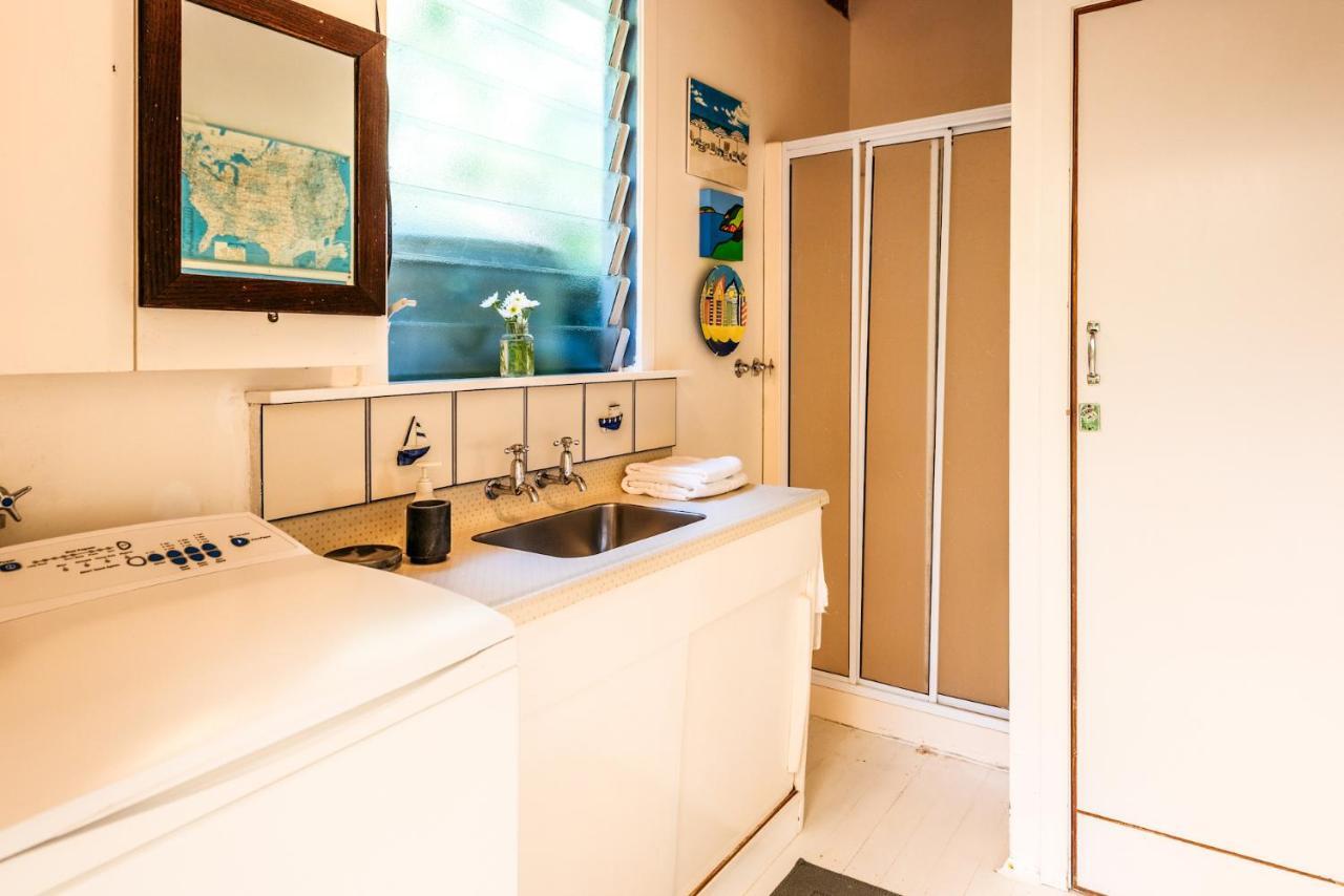 Sunshine Cottage By The Sea - Stay Waiheke Onetangi Eksteriør billede