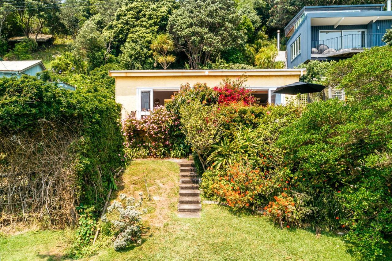 Sunshine Cottage By The Sea - Stay Waiheke Onetangi Eksteriør billede