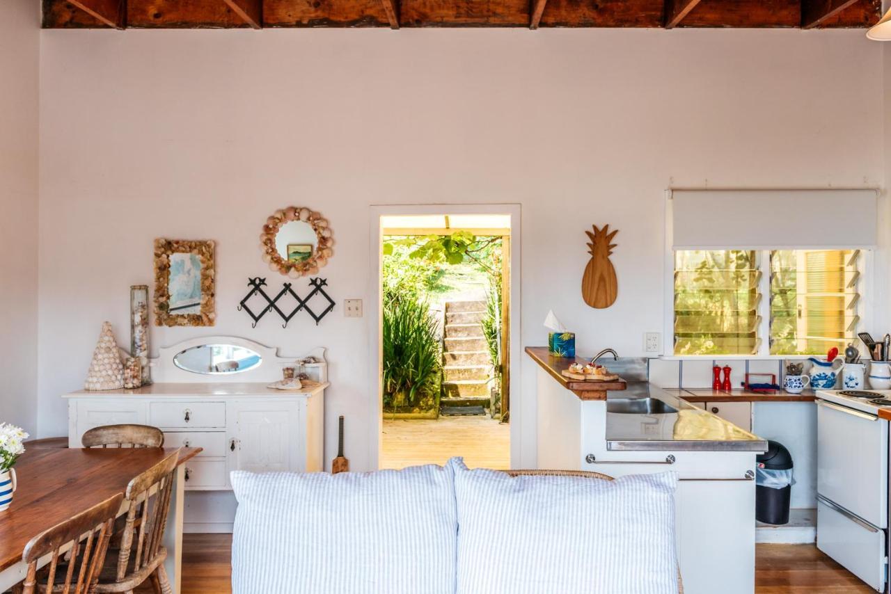Sunshine Cottage By The Sea - Stay Waiheke Onetangi Eksteriør billede